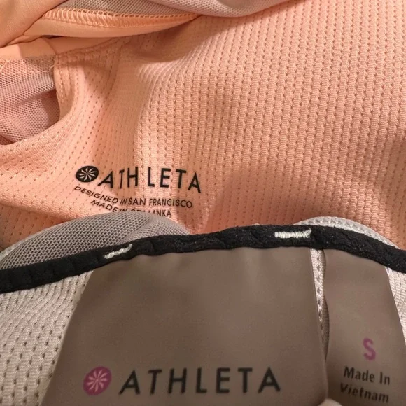 ATHLETA WOMEN'S LOT OF 4 SPORTS BRA'S SIZE  S - Picture 4 of 5